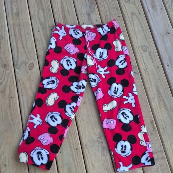 Disney Other - Disney Red and Black Sleepwear